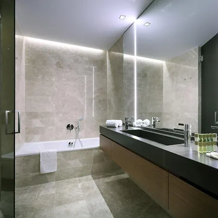 Eurostars Torre 5* סביליה
