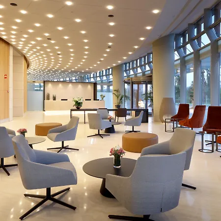 מלון Eurostars Torre 5*