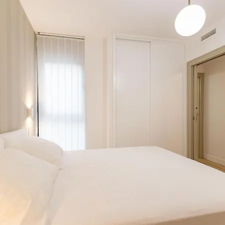 Apartment Jardines Del Valle, Historical Center, 5 Pax Seville
