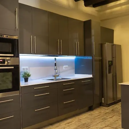 Nueva Casa Boutique En El Centro De * Seville