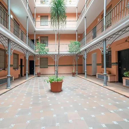 Apartment A19 Brand New By Triana Bridge *