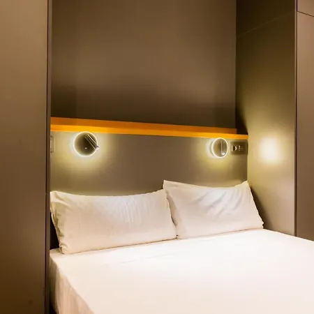 Elegant - 2 Bd 1 Bth - Center * Seville