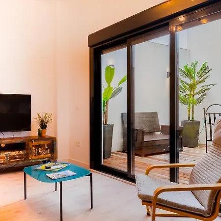 Apartment Charming New - Bd 1 Bth - Triana *