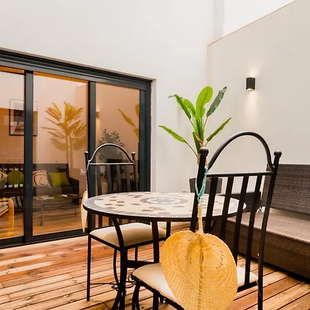Charming New - Bd 1 Bth - Triana Apartment *