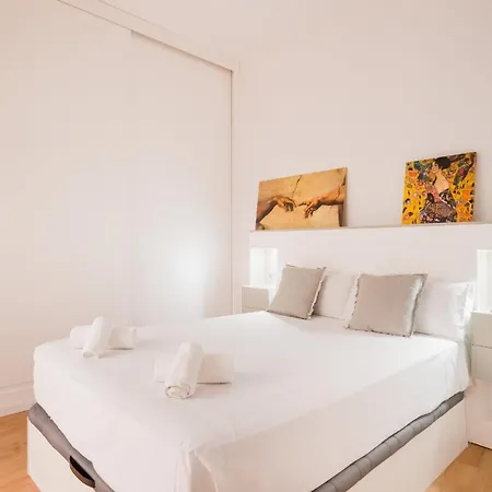 Charming New - Bd 1 Bth - Triana *
