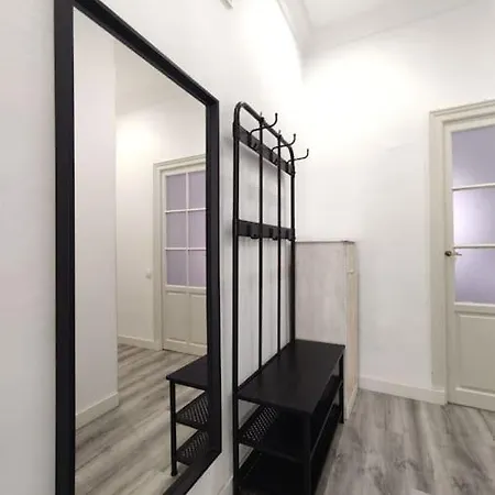 Apartment Family Center *