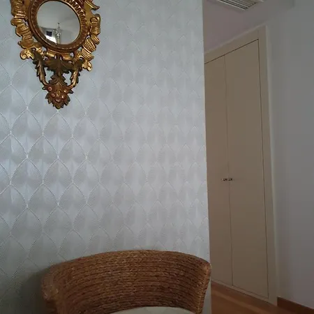 Sara House