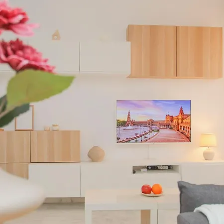 Modern - Luxe Queen Bed - Walk To Isla Magica * Seville