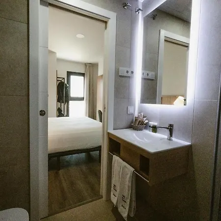 Petit Palace Vargas Ξενοδοχείο 2*