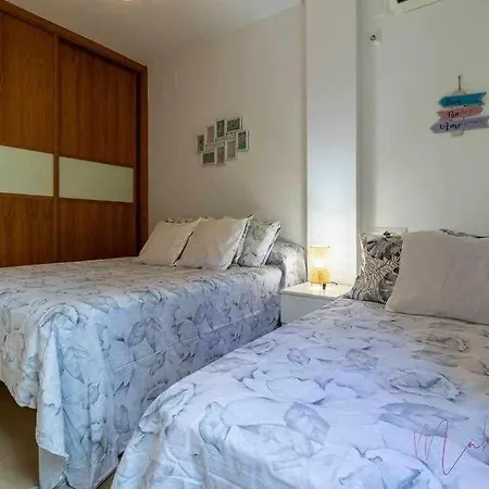 4 Apartamento En Estadio Sevilla 8 Plazas 3 Hab Y Metro Daire Sevilla