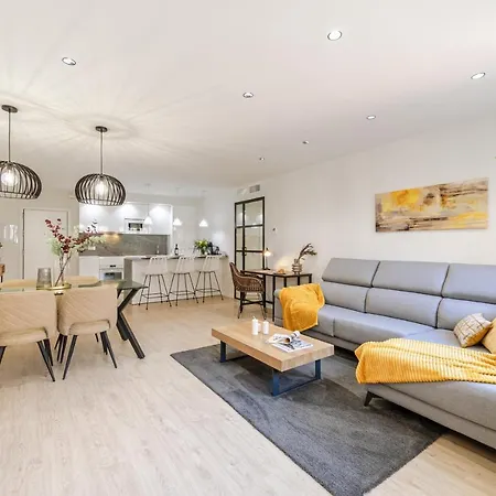 Avanti Murillo, Elegance & Comfort Apartment Sevilla