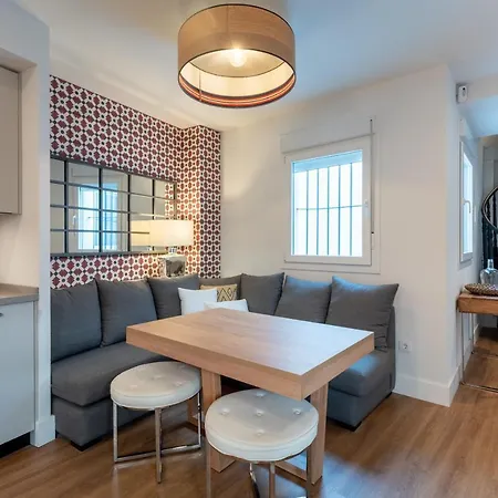 Duplex De Lujo Junto A La Catedral Terraza Privada Con Vistas A La Giralda