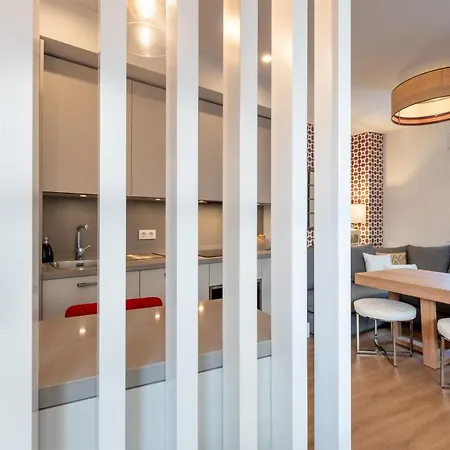 Duplex De Lujo Junto A La Catedral Terraza Privada Con Vistas A La Giralda Apartamento