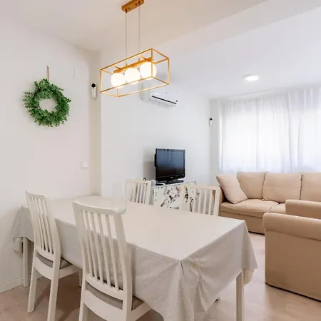 Apartment Whitey Aparment In Triana
