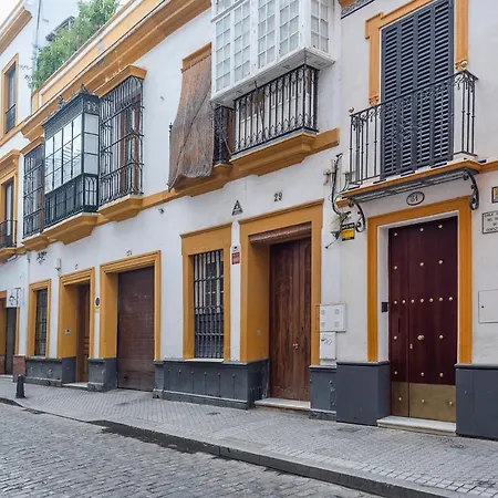Alohamundi Conde De Barajas Seville