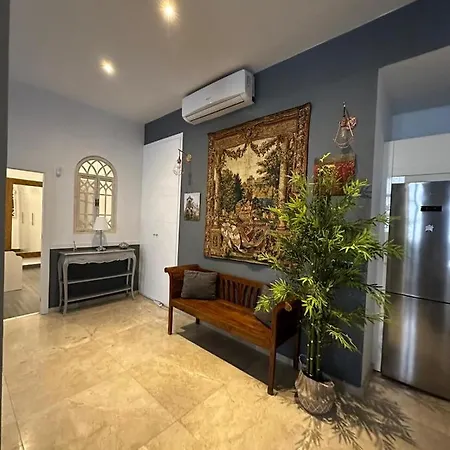 Panther Alfalfa Apartment Seville