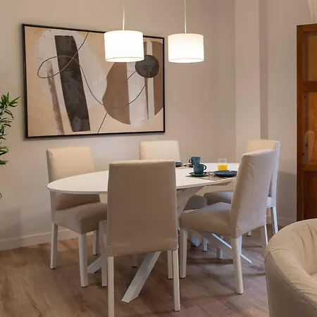 En Santa Cruz. Diseno Y Ubicacion Seville