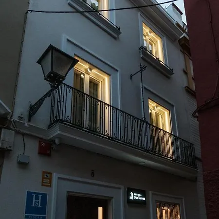Dostorres 招待所 塞维利亚