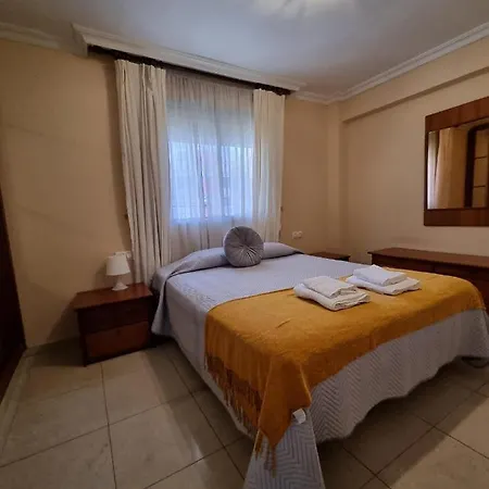 Triana Maestro Guerrero Apartment Seville