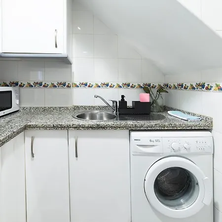 Flipanddo Triana Apartment