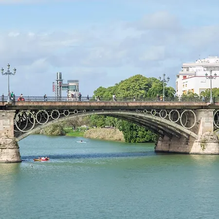 Flipanddo Triana * Seville
