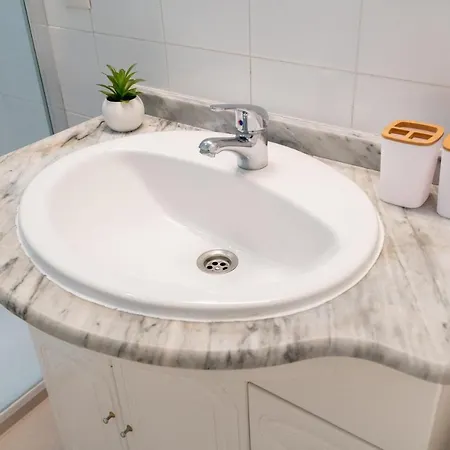 Apartment Victoria 5 *