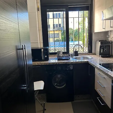 Proximo Al Centro De 2 Con Piscina.