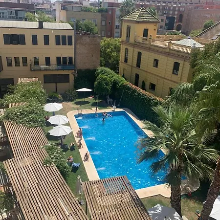 Proximo Al Centro De 2 Con Piscina. * Seville