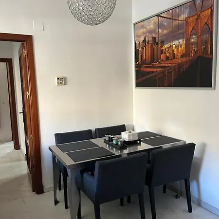 Apartment Proximo Al Centro De 2 Con Piscina. Seville