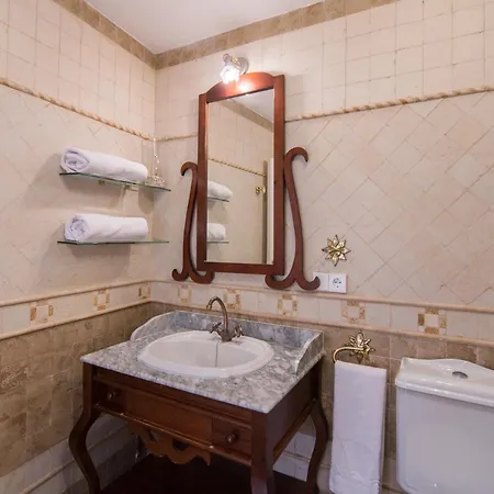 Rey De Flats - Arenal Seville