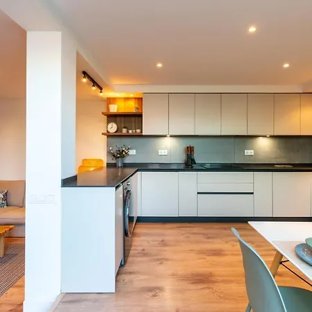 Centrico Y Luminoso Atico Appartement
