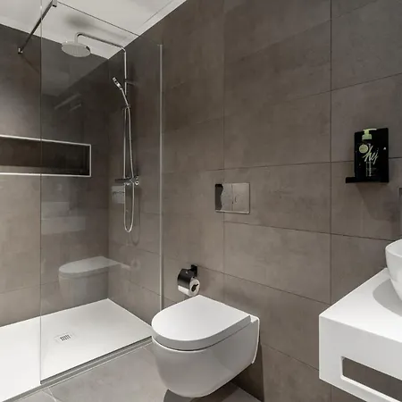 Apartment Limehome Calle Granada Seville