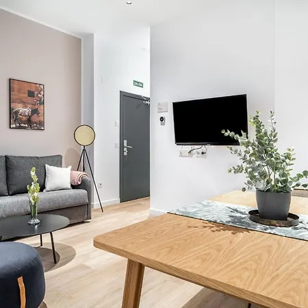 Limehome Calle Granada Apartment *