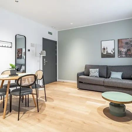 Limehome Ronda De Capuchinos Seville