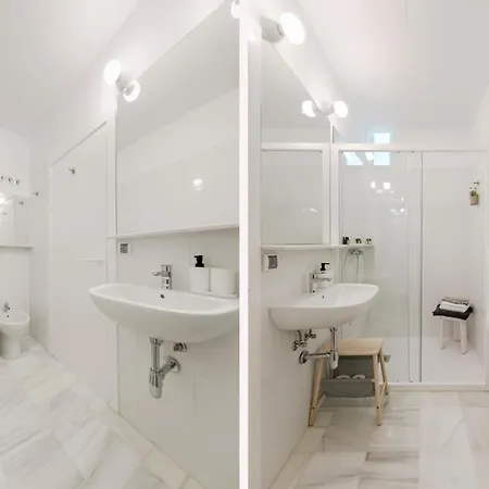 Aurora Terrace Apartment Seville