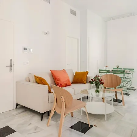 Aurora Terrace Apartment *