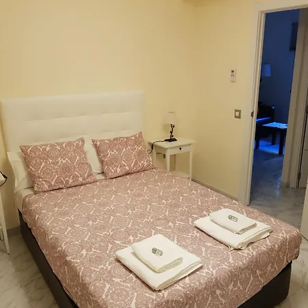 Nervion Piso Con Patio * Seville