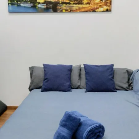 Lanza En El Corazon De Seville