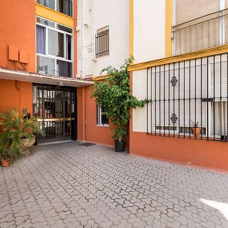 Comfortable In 40 M² Wifi And Parking Apartment Seville