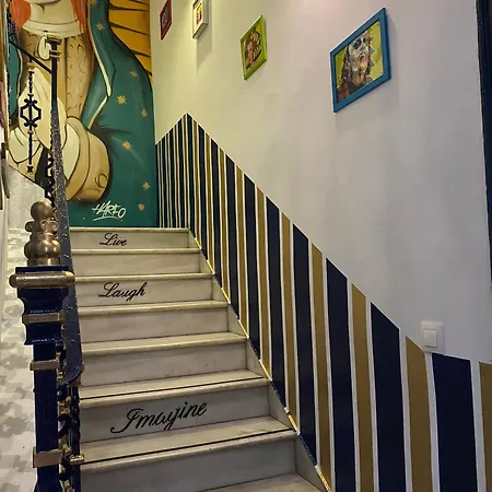 Hostel Kitsch Art Sevilla
