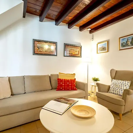 Charming 2 Bedroom At Plaza El Salvador By Ocityzen * Siviglia