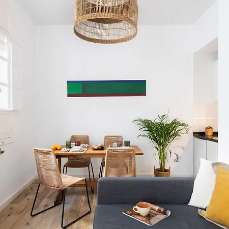 Apartment Pikis Center *