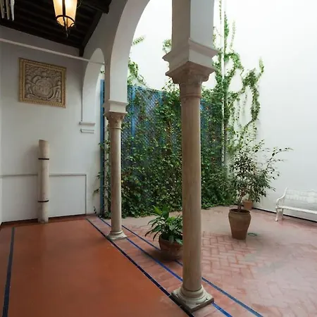 Centrally Located In Old Palace House