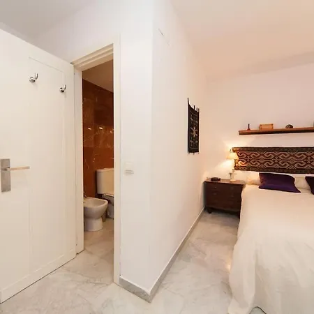 Centrally Located In Old Palace House *