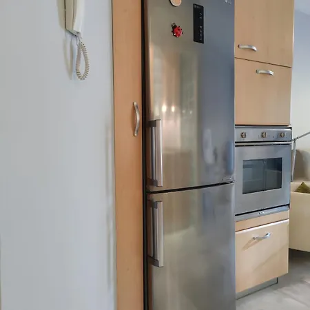 Apartamento Luminoso Exterior Con Balcon Y Patio En Centro Historico Feria-alameda