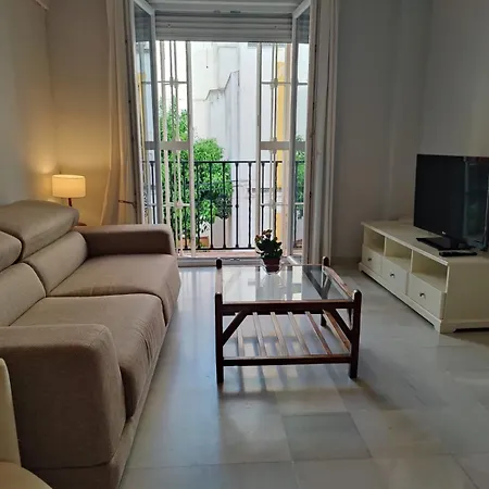 Apartamento Luminoso Exterior Con Balcon Y Patio En Centro Historico Feria-alameda *