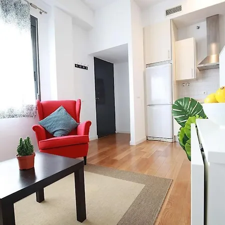 Nuevo Estudio Centro Sevilla. Ac/wifi Castellar 56 * Seville