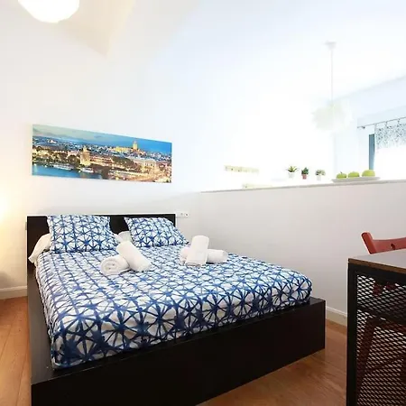 Nuevo Estudio Centro Sevilla. Ac/wifi Castellar 56 * Seville