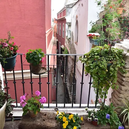 Homestay Dona Ines Barrio Santacruz Seville