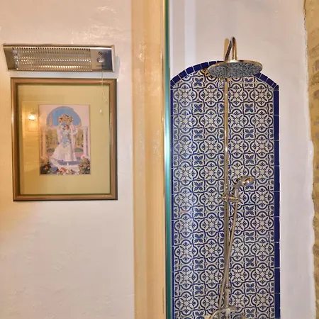 Dona Ines Barrio Santacruz * Seville